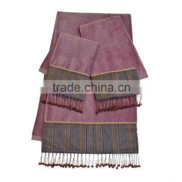 Factory Sale Elegant Design Embroidery Applique Face Towel photo-3
