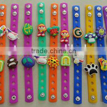 2014 cheap customized best ornaments print silicone bracelet,embossed silicone bracelet,debossed silicone bracelet