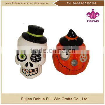 Halloween kitchen salt &pepper shaker set