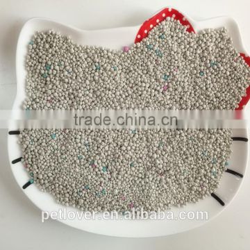 Bentonite cat litter package