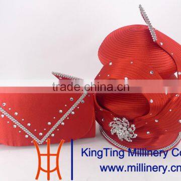 Red Hat And Purse Suite In Party / Wedding photo-1