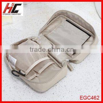 Factory Price of China Waterproof Fabric Zipper Travel Bag Cosmetic Organizer Bag photo-3