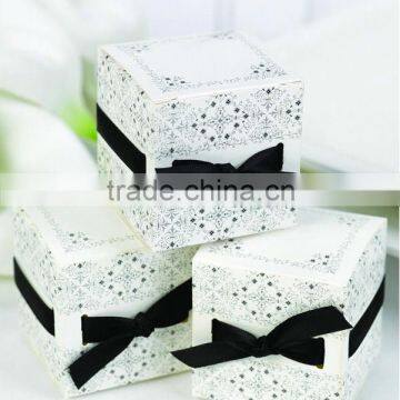 fancy design small gift paper box with ribbon