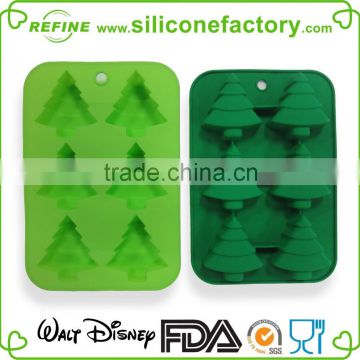 6 Christmas trees shaped with a hole for hanging platinum grade silicone bakeware