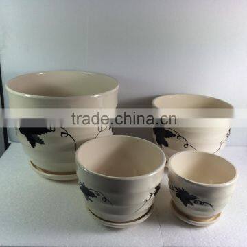 4 pieces different size ceramic flower pot with cute painting maple leaf