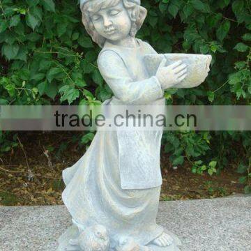 Lovely girl statue with resin material