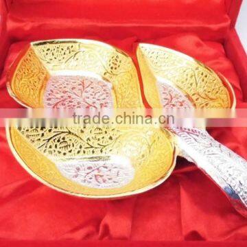 Indian Wedding Return Gift Item Beautiful Silver and Gold and Gold Plated Brass Tray photo-3