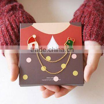 Handmade Christmas Brooch for Holiday Gifts Various Charms Decorative Breastpins photo-5