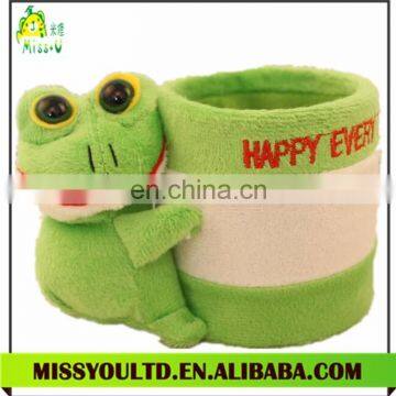 Custom colored plush green frog pencil holder wholesale