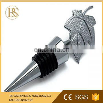 Maple leaf shape red wine stopper