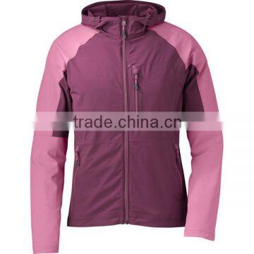 Womens Adjustable hood softshell jacket