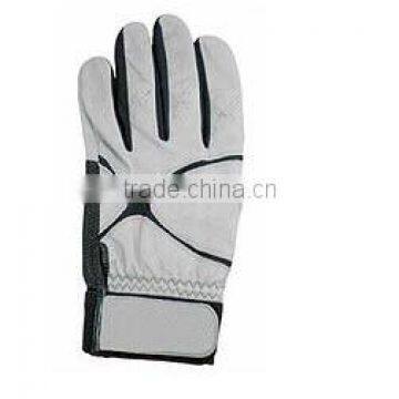 Sports Gloves Strong Idea With Shape Well