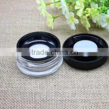 Special empty loose powder container for cosmetic use