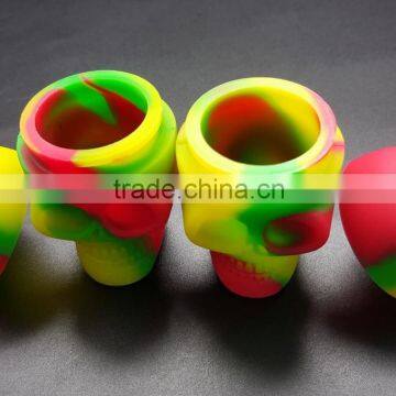 New Wholesale Custom FDA Food Grade 15ml Matte Finish Non Stick Skull Shape Wax Bho Oil Storage Silicone Weed Jar