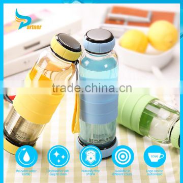 Hot Sale Glass Water Bottle With Silicone Sleeve And Portable