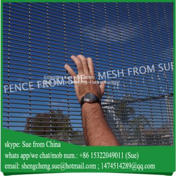 Non climb welded 358 mesh fence with curves