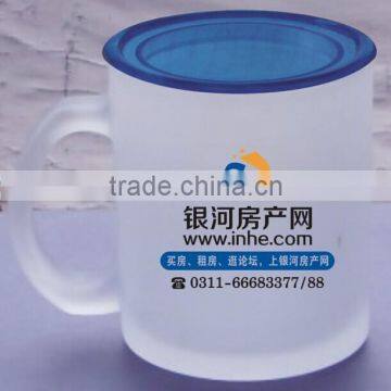 transparent glass mug