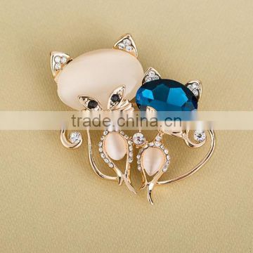 fox shape fashion costume bridal crystal Design New Popular Pins Pearl Brooches Hijab Pins Scarf Pins Female Pashmina Brooches