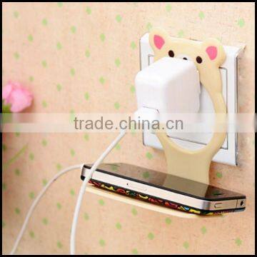 OEM Universal Mobile Phone Wall Hanging Holder for Charging Use/plastic Mobile Phone Charging Holder for Sale Manufacturer photo-2