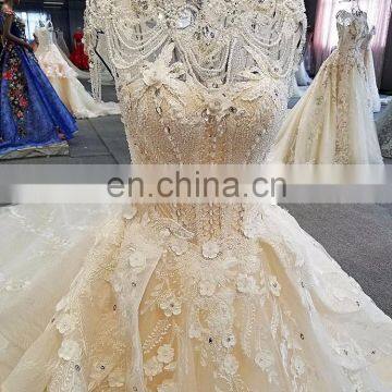 LS00323 High Neck Beaded Keyhole Back Long Train Beach Unique and Simple Dubai Wedding Gown