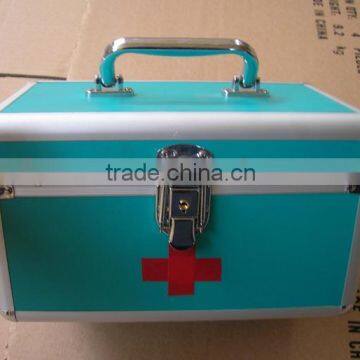 portable carrying medical kit for emergency treatment