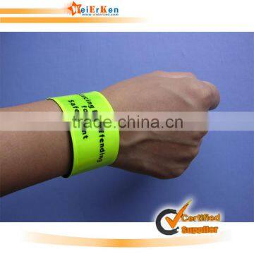 Eco-friendly and Slap-Wrap Wrist Band steel spring inside