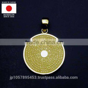 High quality 18k gold jewelry pendant for Fashionable made in japan , Other pendants also availabl