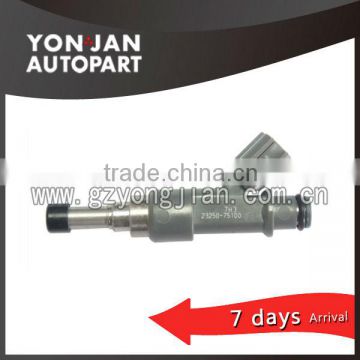 Fuel injector for toyota Hilux/Hiace/land cruiser/camry nozzle 23250-75100                        
                                                Quality Choice