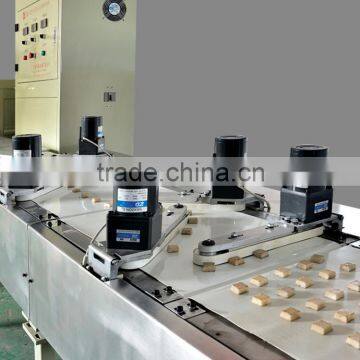 Semi - Automatic Chocolate Folding Machine