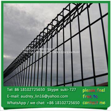 Hot dip galvanized Roll top Fencing / BRC fencing(sales03@gzshengcheng.com)