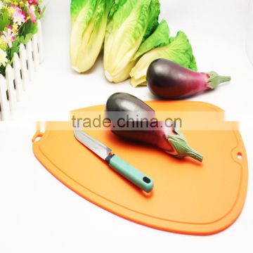 Flexible,eco-friendly kitchen premium silicone cutting board,silicone chopping block