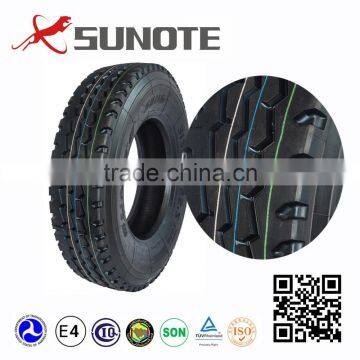 Smooth pattern truck tire 12R22.5 China supplier