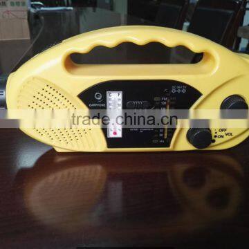 Solar Dynamo Radio With LED Torch and Cell Phone Charger and Thermometer photo-3