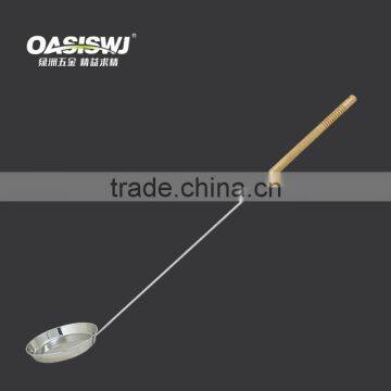 Hot Selling Factory Wooden Handle BBQ Fork /hot Dog Clip photo-2