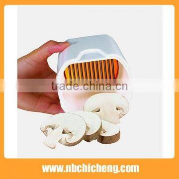 Plastic Vegetable Slicer /Handle Fruit Chopper photo-2