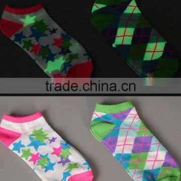 Luminous Embroidery Thread,glow in the Dark Yarn,100% Polyester Embroidery Thread photo-4