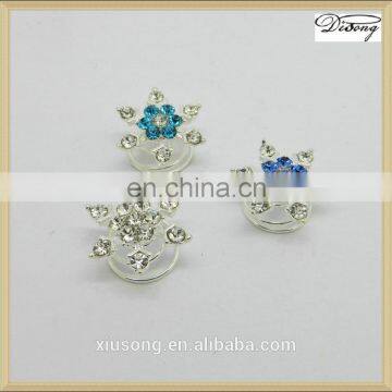 Zinc Alloy Jewelry Cheap christmas brooch wholesale rhinestone snowflake brooch