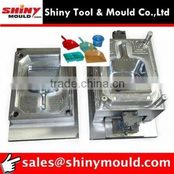 Plastic snow shovel moulds molds