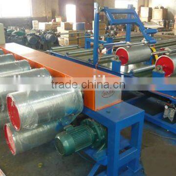 Cushion gum packing machine for tire retreading