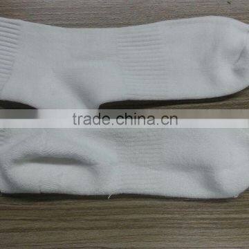 Customized Red Soccer Socks With Oem Service photo-6