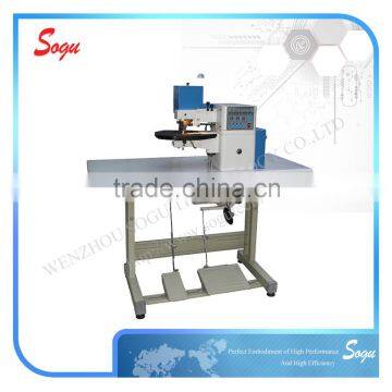 Computer control folding sewing machine in shoe uperr making,leather edge folding machine,folding glue machine for shoes