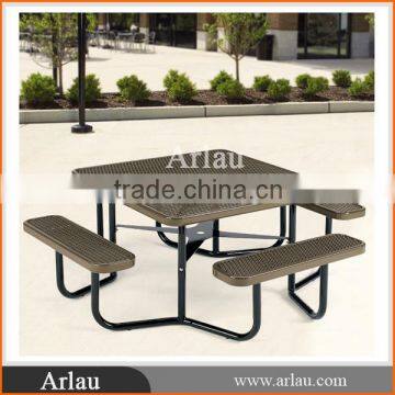 Metal Mesh Tables and Chairs for Events