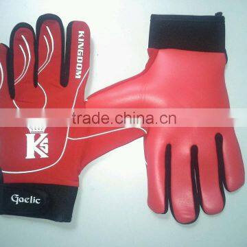 Gaelic gloves
