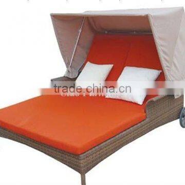Stylish Outdoor Double Lounge Rattan Patio Canopy Sun Bed photo-4