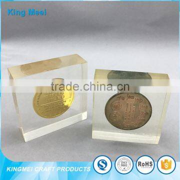 New Fashion Cheap Acrylic Desk Paperweight Acrylic Coin Case photo-5