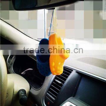 2015 Eco-friendly materia of plastic crocs car air freshener with ocean scent