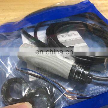 Autonics Capacitive Proximity Switch CR18-8DN Photoelectric Switch Sensor photo-5