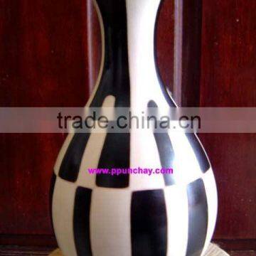 Chulucanas ceramic Vase Peru