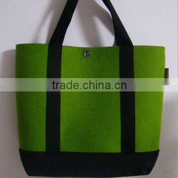 Felt retailing shopping bag