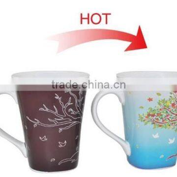 Hot magic changing ceramic coffee mug with BPA free